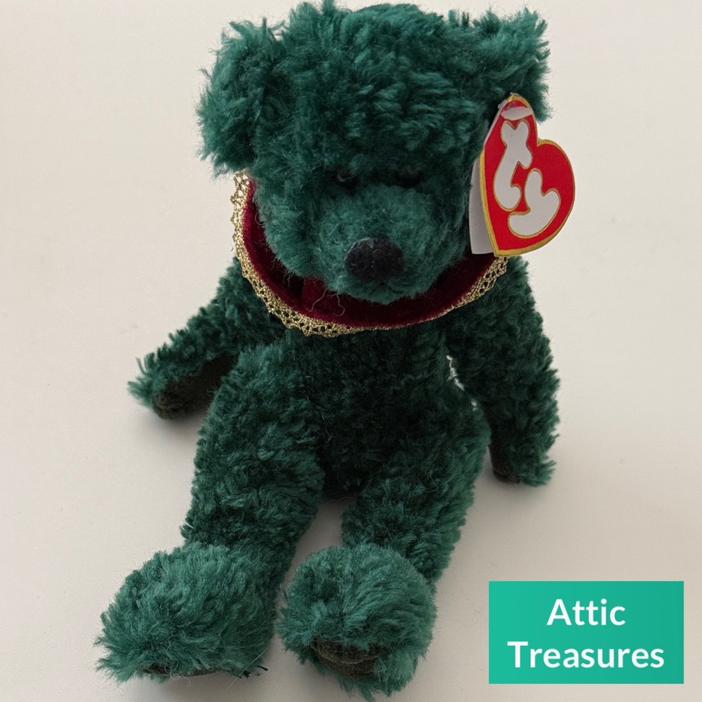 Retired 1993 Attic Treasures Laurel the Bear “Happy Holly-days” -Jointed Limbs